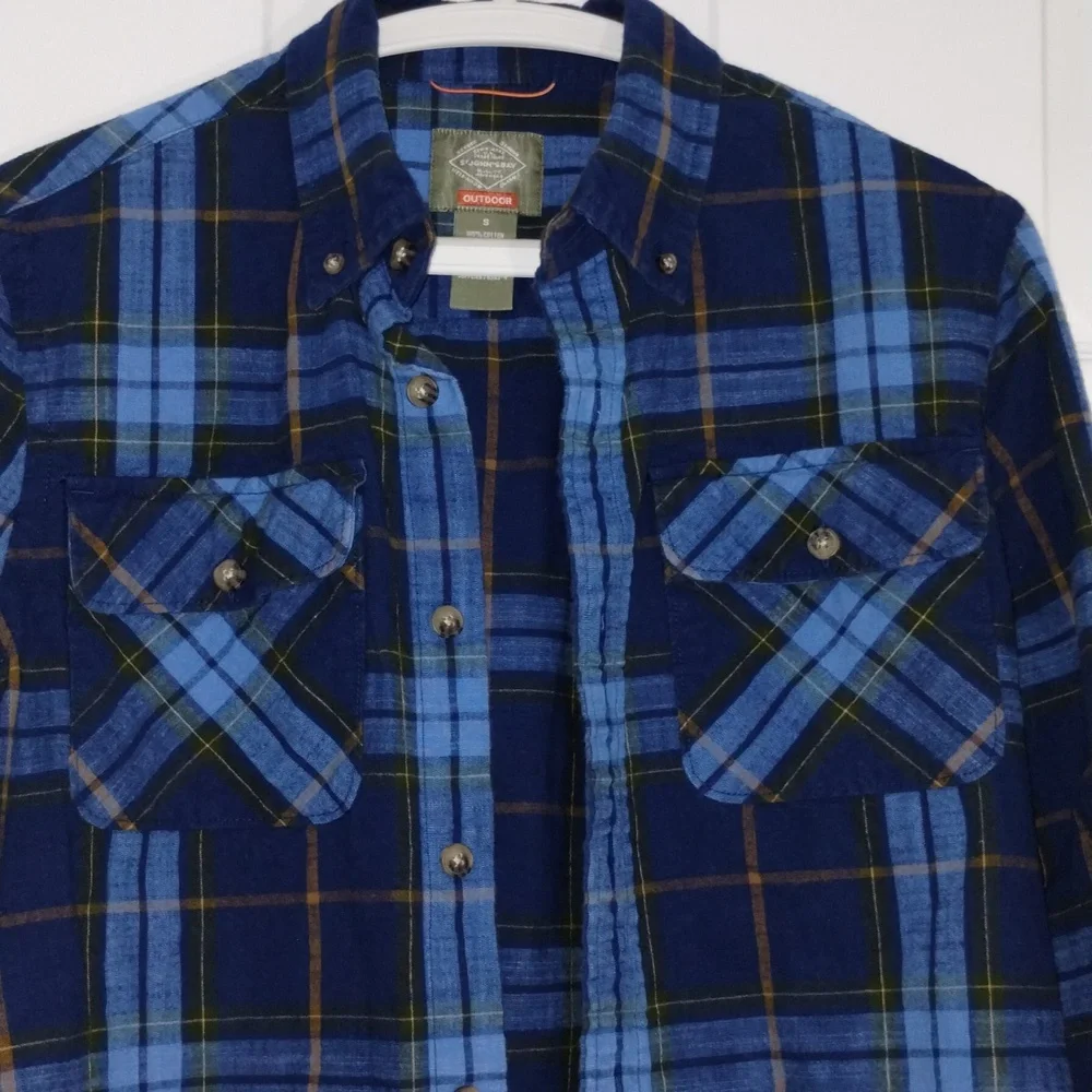 Flannel - Picture 2 of 5